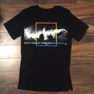 Boy’s Quick Silver T-shirt size XL